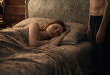 Udata sam za starca da bih spasila bolesnog oca, s uvjetom da svake večeri prije spavanja popijem čudnu tabletu, a nisam imala pojma šta mi se dešava dok spavam 😢 Ali jednog dana sam odlučila postaviti skrivenu kameru i doživjela šok kad sam vidjela šta se događa 😲😱 Udata sam za starca da bih spasila bolesnog oca, s uvjetom da svake večeri prije spavanja popijem čudnu tabletu, a nisam imala pojma šta mi se dešava dok spavam 😢 Ali jednog dana sam odlučila postaviti skrivenu kameru i doživjela šok kad sam vidjela šta se događa 😲😱 - featured image