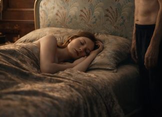 Udata sam za starca da bih spasila bolesnog oca, s uvjetom da svake večeri prije spavanja popijem čudnu tabletu, a nisam imala pojma šta mi se dešava dok spavam 😢 Ali jednog dana sam odlučila postaviti skrivenu kameru i doživjela šok kad sam vidjela šta se događa 😲😱 Udata sam za starca da bih spasila bolesnog oca, s uvjetom da svake večeri prije spavanja popijem čudnu tabletu, a nisam imala pojma šta mi se dešava dok spavam 😢 Ali jednog dana sam odlučila postaviti skrivenu kameru i doživjela šok kad sam vidjela šta se događa 😲😱 - featured image