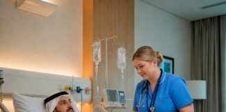 BOLESNI šeik mijenjao je MEDICINSKE SESTRE kao rukavice… Sve dok obična slavenska žena nije stavila ruku u… i izliječila ga….. 😲😲😲 BOLESNI šeik mijenjao je MEDICINSKE SESTRE kao rukavice… Sve dok obična slavenska žena nije stavila ruku u… i izliječila ga….. 😲😲😲 - featured image