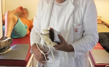 OVI SIMPTOMI UKAZUJU NA ZGRUŠENU KRV U TIJELU: Posle nje slijedi SRČANI I MOŽDANI UDAR ne slutite u kakvoj ste OPASNOSTI OVI SIMPTOMI UKAZUJU NA ZGRUŠENU KRV U TIJELU: Posle nje slijedi SRČANI I MOŽDANI UDAR ne slutite u kakvoj ste OPASNOSTI - featured image