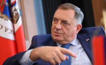 Dodikova vlast najavila novu ofanzivu protiv OHR-a: Na udaru Schmidtove i Inzkove odluke
