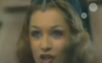Čovek moćniji od Tita nudio joj zlato i vile po Beogradu da bi je odveo u krevet: Najlepša Jugoslovenka pravu ljubav osetila u 50-im s poznatim muzičarem Čovek moćniji od Tita nudio joj zlato i vile po Beogradu da bi je odveo u krevet: Najlepša Jugoslovenka pravu ljubav osetila u 50-im s poznatim muzičarem - featured image