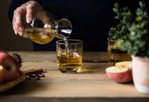 Najbolji čistač jetre: Samo gutljaj ujutro na prazan želudac i creva će raditi kao sat, zaboravićete na loše varenje Najbolji čistač jetre: Samo gutljaj ujutro na prazan želudac i creva će raditi kao sat, zaboravićete na loše varenje - featured image