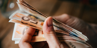 NOVAC IM DONOSI MIR: Ovi znakovi ulaze u period u kojem će mnogo lakše DISATI!