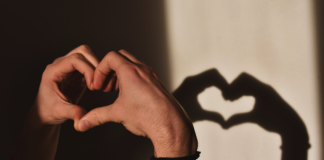 LJUBAV IM KONAČNO KUCA NA VRATA: Ovi znakovi ulaze u DANE PUNE PAŽNJE I EMOCIJA!