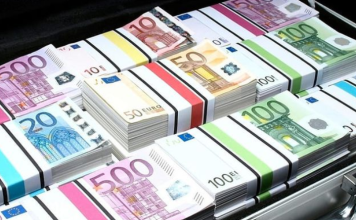 FINANSIJSKI HOROSKOP ZA IDUĆU SEDMICU: Nekome stiže novac, nekome velika poslovna prilika, a jedan znak mora biti posebno oprezan!