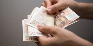 FINANSIJSKI HOROSKOP DO KRAJA SEPTEMBRA: Ova 3 znaka mogu završiti mjesec SA PUNO VIŠE NOVCA NEGO ŠTO SU OČEKIVALI!