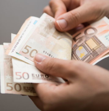 FINANSIJSKI HOROSKOP DO KRAJA SEPTEMBRA: Ova 3 znaka mogu završiti mjesec SA PUNO VIŠE NOVCA NEGO ŠTO SU OČEKIVALI!